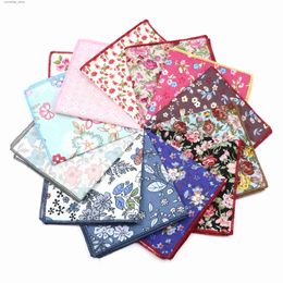Handkerchiefs Light Coloured floral handle% pure cotton printed floral pattern Hanji mens casual wedding pocket square gift Y240326
