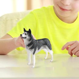 Garden Decorations Realistic Dog Figure Toys Home Decor Eduactional Crafts Collectible Husky For Gift Easter Theme Party Children Girls Boys