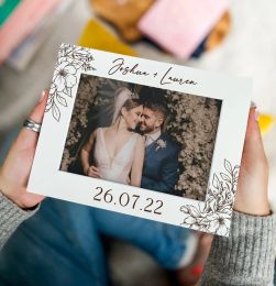 Frame Personalized Couples Wedding Photo Frame, Custom Wedding Gift for Couple, Mr and Mrs Picture Keepsake, Personalized Gift