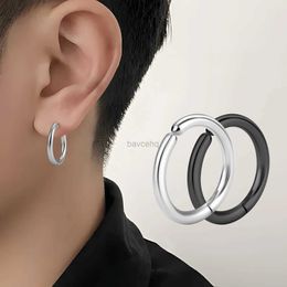 Hoop Huggie New Fashion Stainless Steel Ring Earrings Womens Punk Clip Earrings Lacquer and Perforated False Earrings Sexy Party Jewelry Gifts 240326