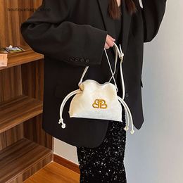 Designer Handbags for Women New Bucket Bag Single Shoulder Fashionable Popular Crossbody Unique Womens