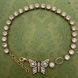 Modeanhänger neuer Schmetterling voller Diamantanhänger Designer -Schmuckschnürsenkel und Halsketten mit Schachtel