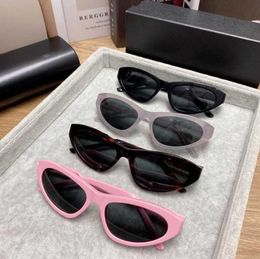 designer oversized cat glasses Paris B home network red same character individuality hip hop sunglasses female fried dough l2700017