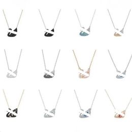 2024 Fashion Mother's Day Pendant Necklaces for Women Swan Beating heart Diamond Pendant bracelet 18K Gold Swan designer necklace Gift Jewelry