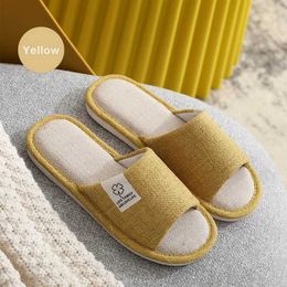Slippers Slippers 2023 Winter Womens Home Casual Slide Flip Shoes Cross Design Soft and Warm Plush H240326Y90N