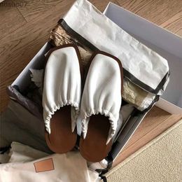 Sandals Genuine leather white packaging half slider suitable for womens summer flat bottomed niche design simple square toe elastic sandalsL2403