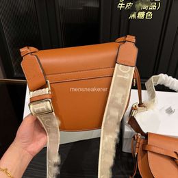 Bag Loe 2024 Designer Gate Bags Lady Classic Purse New Leather Women's Exquisite Round Saddle High Quality Light Luxury Postman Crossbody Handbags