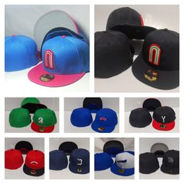 Unisex 30 Colours Flat Full Size Closed Caps Fashion Hip Hop Hearts Grey Blue Black Letter Chicago Baseball Sports All Team Fitted Hats Love Hustle