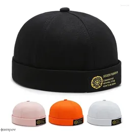 Berets Landlord Hat Streetwear Hip Hop Brimless Corduroy Docker Cap Wholesale Fashion Vintage Beanie Hats Men Women Spring Autumn