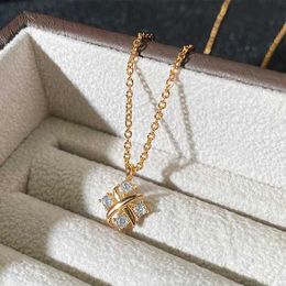 1:1 High End Womens Designer Necklaces High Version Tiffins Cross Necklace for Women 18k Rose Gold X-shaped Diamond Pendants with Tiffin Original Logo