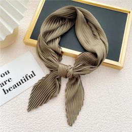 Scarves 2024 Square Scarf Spring Summer Women Crinkled Silk Pleated Neck Neckerchief Decorative Headscarf Small