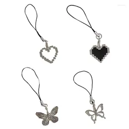 Keychains Alloy Hollow Butterflies Love Phone Lanyard Female Pendant Accessories Package Decoration Keychain