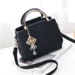 Shoulder Bags High Quality Ladies Handbags 2024 Summer Style Bag Fashion Pendant Embroidery Thread Twins Casual Messenger
