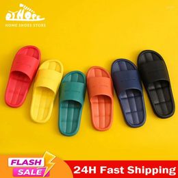 Slippers Women Men Bathroom Shower Couples Soft Sole Non Slip Slides High Quality Beach Casual Shoes Home House Pool