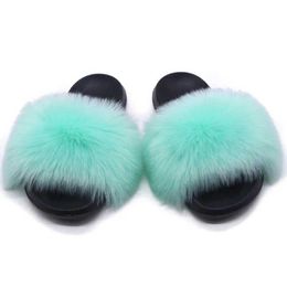 Slippers Slippers Artificial fur slider womens fluffy flat winter comfortable house sweet socks indoor flip H240326IKHB
