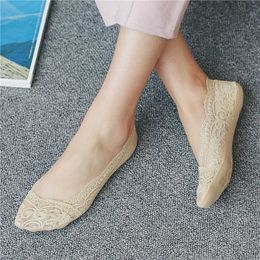 Summer and Autumn Lace Boat Socks Womens Cotton Sole Invisible Socks Non slip Solid Color Zhuji Socks Childrens Low Top Shallow Mouth Socks