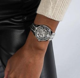 Diamond women watch stylish silver bracelet folding buckle Frontier luxury ladies watches Designer wristwatches GW0604L1