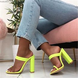 Sandals Womens Slide 2024 Sexy Design Womens Sandals Short and Fat 11cm High Heel Ring Toe Solid Elegant Mature Dress Wedding Shoes for WomenL2403
