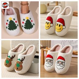 Nuova casa confortevole Simpatico cartone animato Babbo Natale Pantofole in cotone invernale Coppie Caldo cotone GAI morbido Fluffy House carino Natale Designer indoor eur36-45 2024