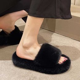 Slippers Slippers Womens fluffy fur slider womens 2024 autumn/winter new warm solid color Versatile cute casual shoes soft Cinelos Planos H240326AL47