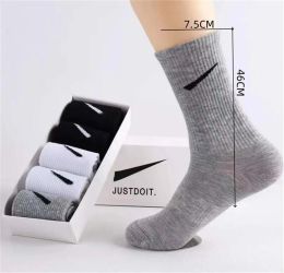 Meias para homens meias de grife para mulheres esportes de luxo socken clássico algodão meias masculino respirável les chaussettes basquete futebol preto branco calcetines calzini