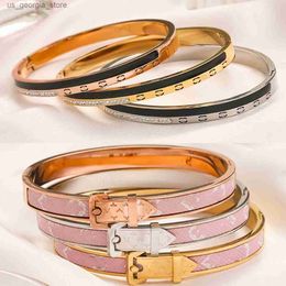 Charm Bracelets Bangle Bracelets Gold and silver Bracelet Doll Luxuy European And American Pink Fashion Brand Young Styles Classic Style Christmas Couple Gifts For