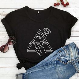 Women's T Shirts Rose Hand T-shirt Gothic Hipster Flower Art Tshirt Aesthetic Women Grunge Graphic Tee Shirt Top