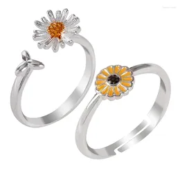 Cluster Rings Bohemian Style Ladies Fashion Daisy Flower Ring Adjustable Fresh And Simple Metal Niche Design Student Jewellery Gift