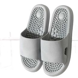 Slippers Slippers Summer Womens Indoor Bathroom Soap Massage Couple Fashionable and Simple Non slip Mens Sandals H240326V0KN