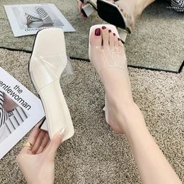 Slippers Glitter Slides Shoes Med Women Summer Transparent Heel Fashion Square Pantofle Low Jelly Luxury Block 2024 Rubber