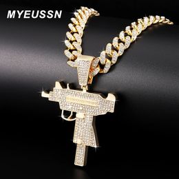 Submachine Gun Fashion Cuba chain Pendant Men Iced Out Crystal Gold/Silver Colour Charm Necklace Hip Hop Jewelry Cuban Necklace 240315