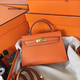 Designer Bag Handmade 5a Spring and Summer Vitality Orange Secondgeneration Women New Mini Pig Nose Chain Leather Have Logo