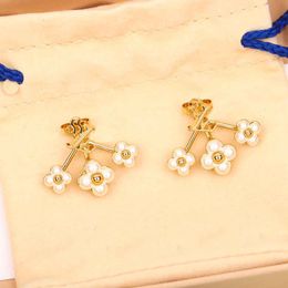 2024 Luxury quality charm stud earring with nature shell beads words flower designer have box stamp PS3314B