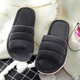 Slippers Slippers Ome Mens Warm Plus Soes EVA Soft Bedroom Couple Flat Coon Non slip Indoor Womens Fur Slide Open Toes H2403262IAH