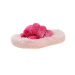 Slippers Slippers Korean Style Flat Fur Women 2023 Winter Candy Color Cute Fluffy ouse Woman Tick Plus Crop Straps ome Soes H240326FZIW