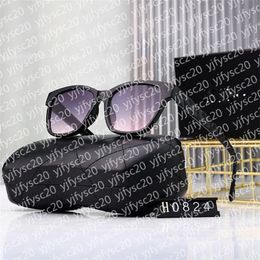 sunglasses Luxury designer sunglasses Man Women cat eye Unisex Designer Goggle Beach Sun Glasses Retro Frame Design UV400 With Box very nice Z4