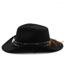 Berets Men Autumn And Winter Western Cowboy Hats Handsome Style With Cow Head Band Wide Brim Hat Jazz Accessories Cap