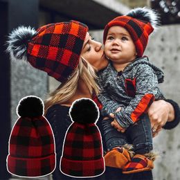Berets Parent-Child Knitted Hat Pompom Christmas Plaid Beanie Cap Autumn Winter Wool Hemming Warm Fashion Baby Elastic Mommy And Me