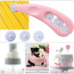 2024 4 Wheels Fondant Embosser Cutter Icing DIY Cutter Knife Sugarcraft Paste Embosser Pastry Mold Stitching Cake Decoration Tools