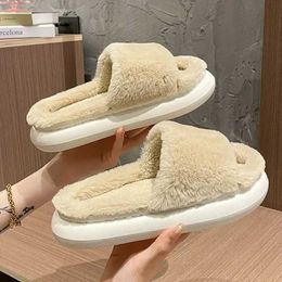 Slippers Slippers Tick Fluffy Fur 2023 New Womens Winter ouse Warm Furry Women Flip Flops ome Slides Flat Indoor Floor Soes H240326Z05Q