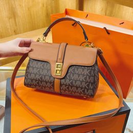 the Store Exports Designer Shoulder Bags Quality Handbag 2024 New High Appearance Letter Womens Bag Fashionable and Advanced Single Shoulder Crossbody