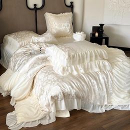 Bedding Sets High End Egyptian Cotton Luxury Beige Jacquard Satin Duvet Cover Bed Sheet Pillowcases Chiffon Lace Quilt