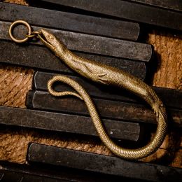 Miniatures Vintage Brass Lizard Hook Key Chain Pendant Fashion Car Key Ring Bag Hanging Exquisite Handicrafts Accessories