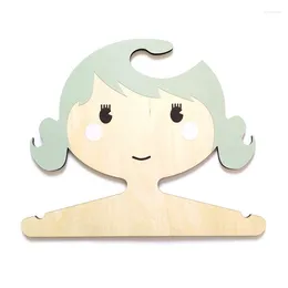 Hangers 5Pcs Mori Wooden Girl Shape Hanger Nordic Style Creative Home Children's Room Baby Clothes