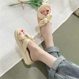 Sandals 35-39 Bathing Women Comfortable Soft Home Slippers Shoes For Walking Sneakers Sports Celebrity Top Sale Traning