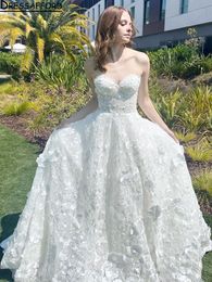 2024 Sweetheart A Line Lace Wedding Dresses Elegant Appliques Lace Up Bride Dress Court Train Bridal Gown Plus Size