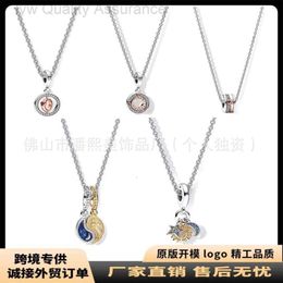 Collana Pandora di design Pan Family Ciondolo placcato in argento con collana in linguaggio segreto Gioielli Sun Moon Stars Collana rotante tre in uno con collare a catena