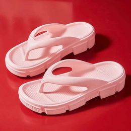 Slippers Slippers Tick Sole Wedge Flip Womens 2023 Summer Clip Platform Sandals Anti slip Beach Slide Outdoor H240326GQ26