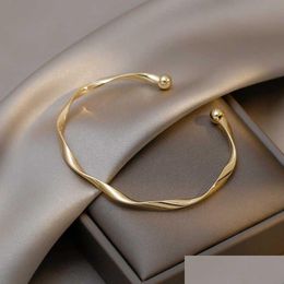 Charm Bracelets Classic Premium Retro Twisted Gold Colour Metal Bracelet For Women 2022 New Trend Girls Unusual Jewellery Gift Accessorie Otiw9