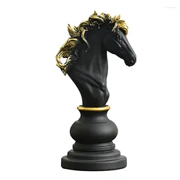 Decorative Figurines AT14 Resin Retro International Chess Figurine For Interior King Knight Sculpture Art Ornaments Home Decoration